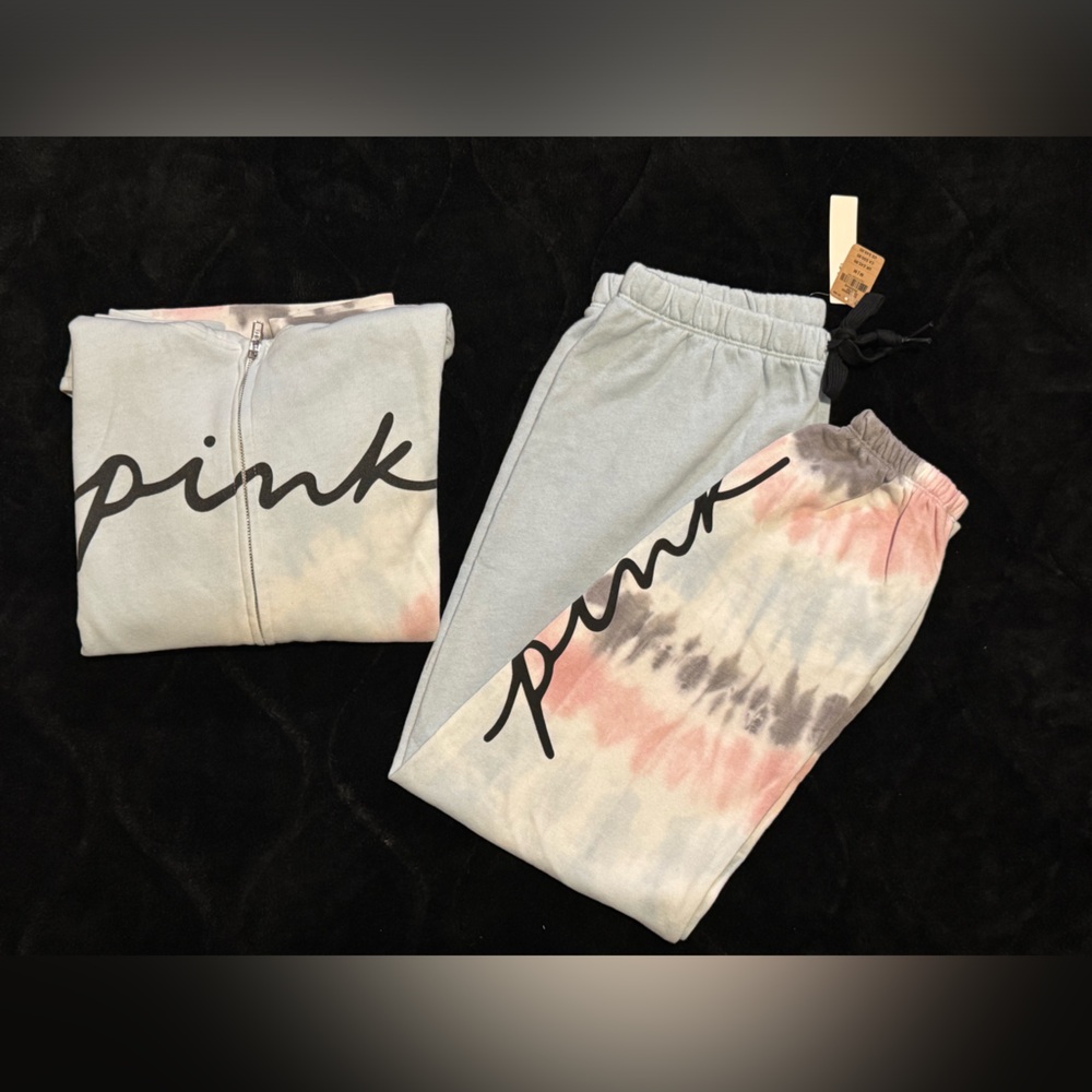 VS PINK set joggers and zip up hoodie